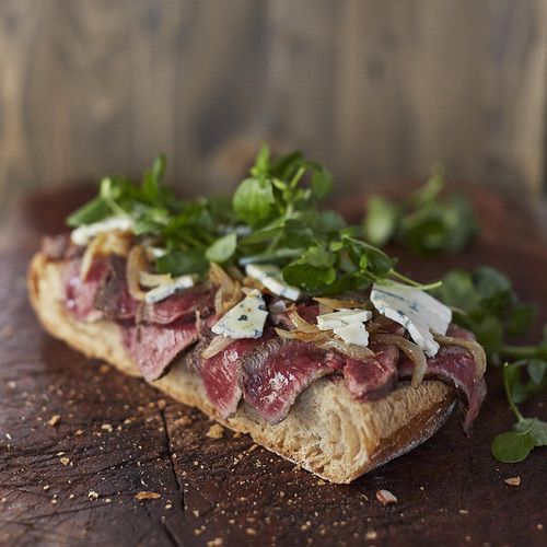 Open face steak sandwich